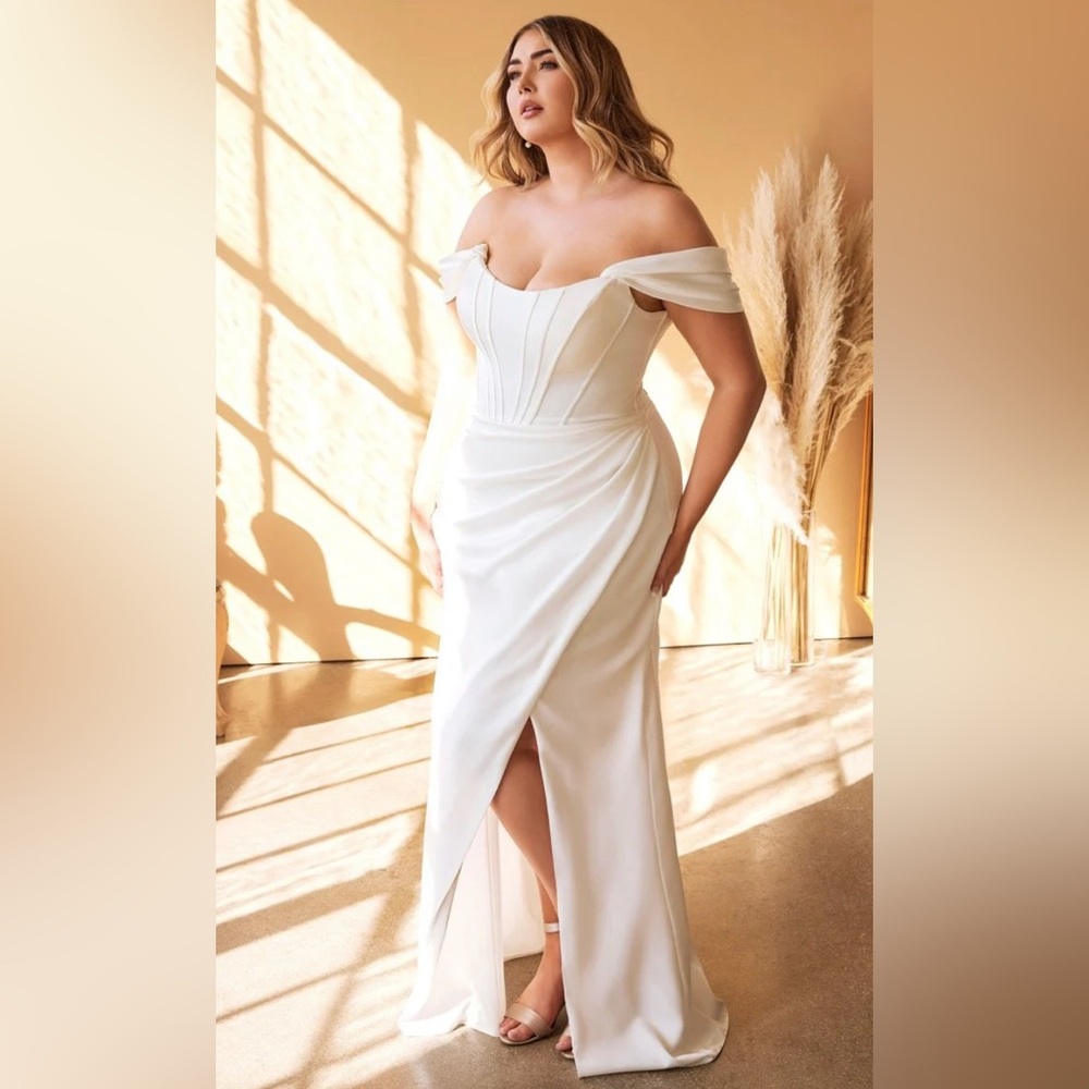 Plus Side Off-Shoulder wedding Dress with corset closure